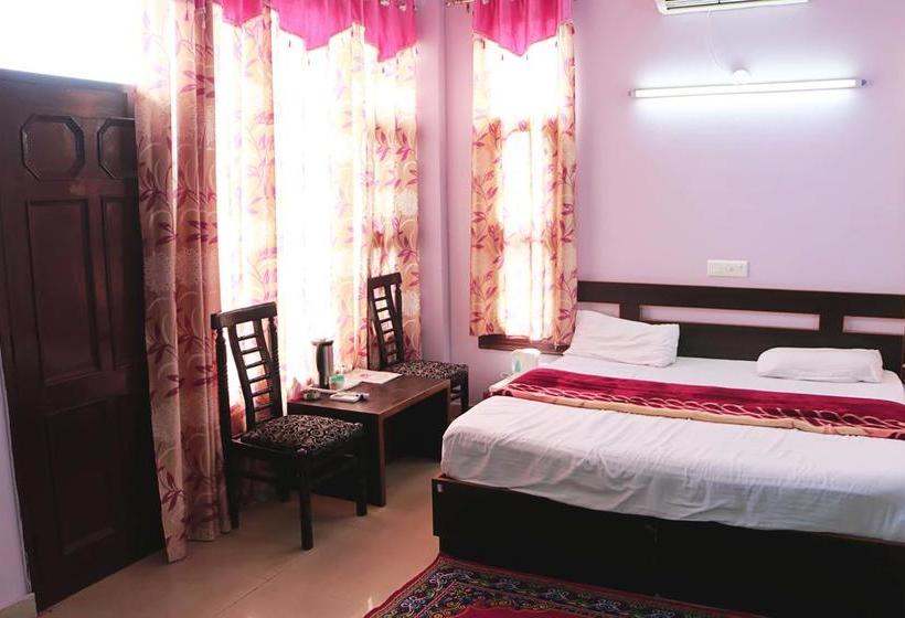 Aaa Hotel & Restaurant 6