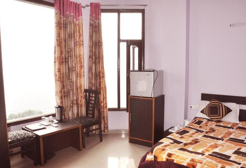 Aaa Hotel & Restaurant 7