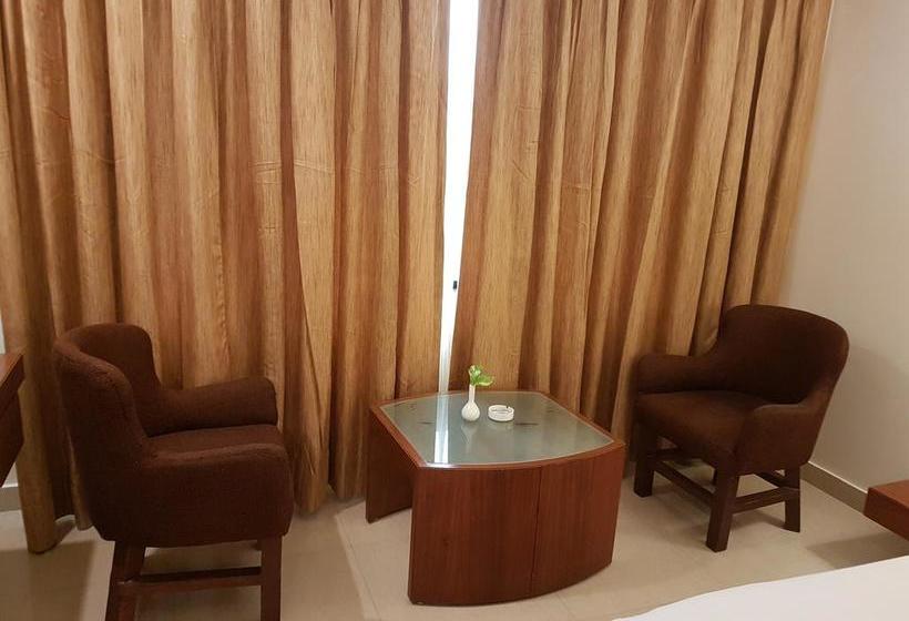 Hotel Function Inn 3