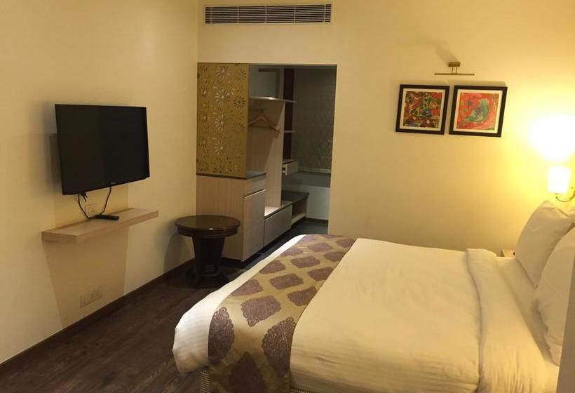 Hotel Purpletree Place West Marret Tamil Nadu