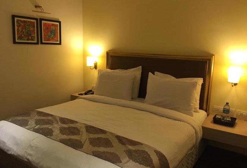 Hotel Purpletree Place West Marret 5