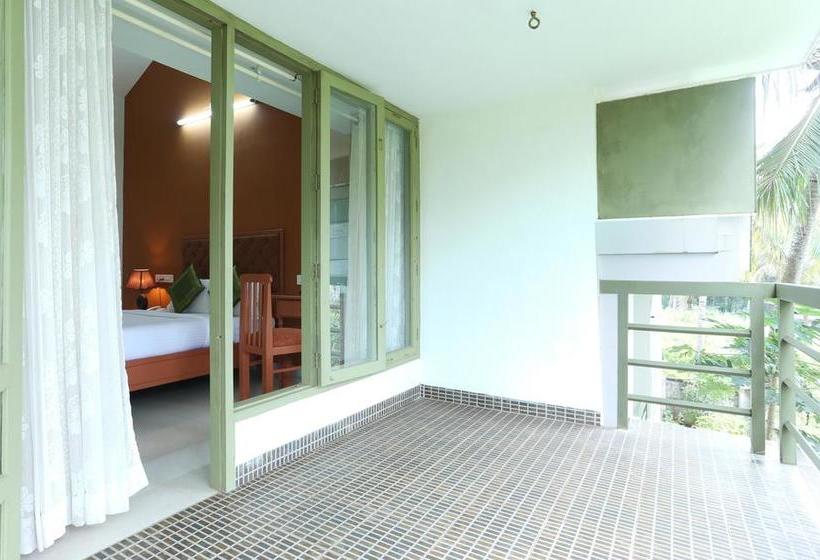 Hill Gardens Ayurvedic Resort 11