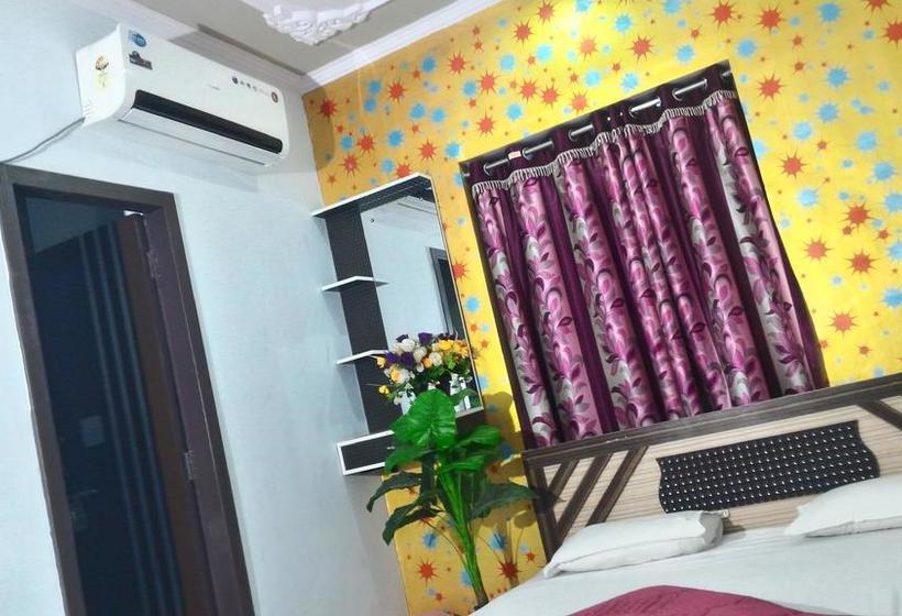 Hotel Radhika Palace 10