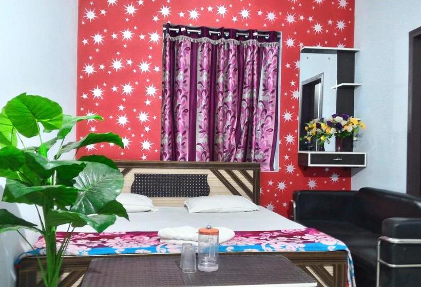 Hotel Radhika Palace 12