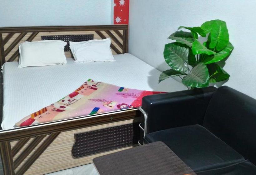 Hotel Radhika Palace 13