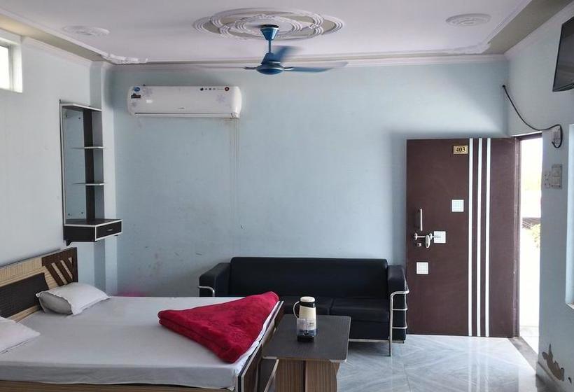 Hotel Radhika Palace 17