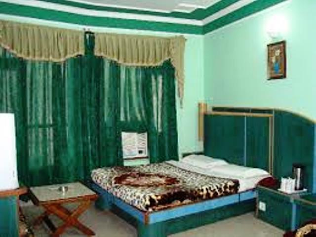 Hotel Chirag International 8