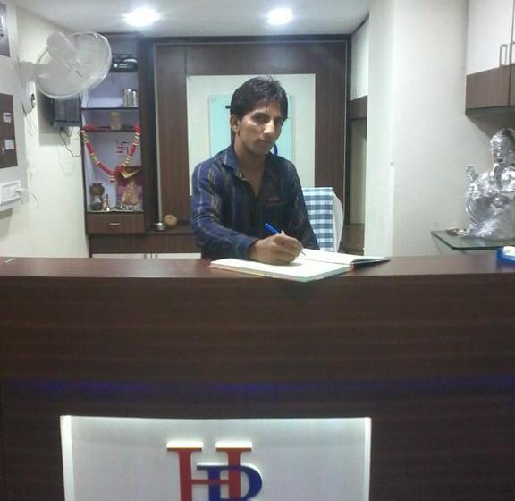 Hotel Honey Bunny 10