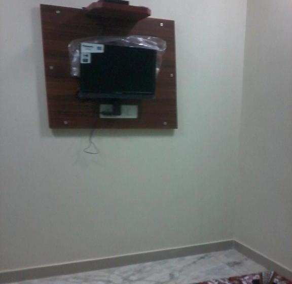 Hotel Honey Bunny 15