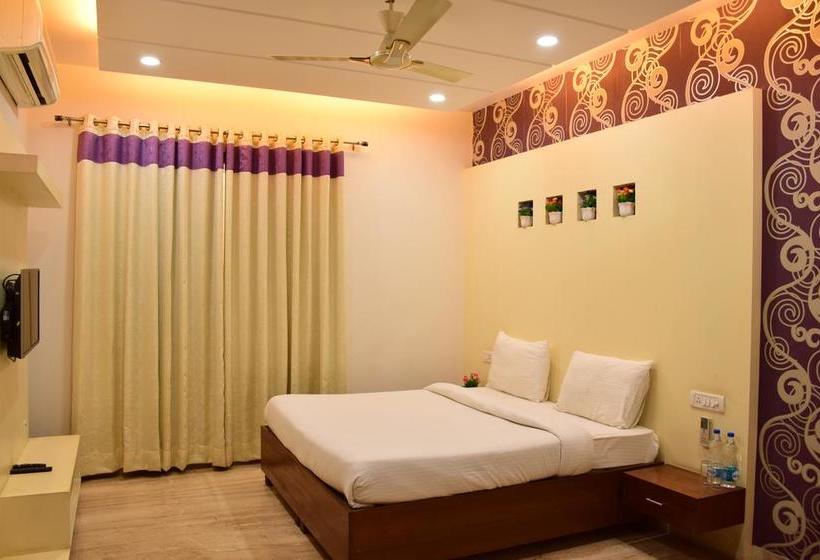 Bed and Breakfast When In Gurgaon Suites 17