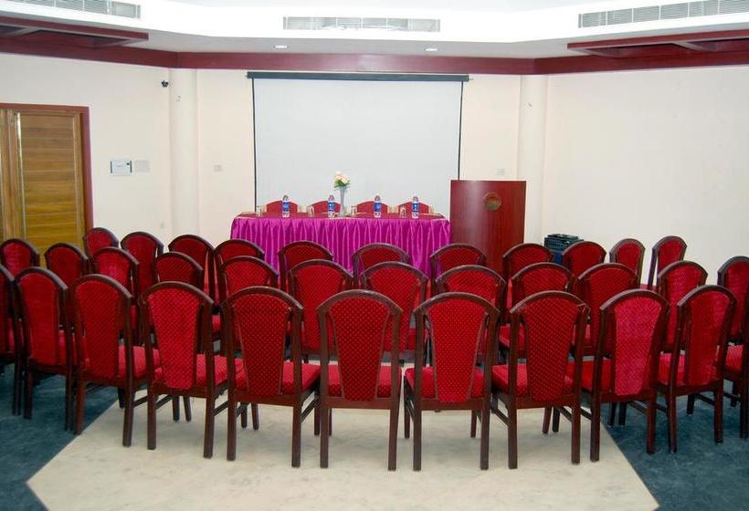 Hotel Kpm Tripenta 14