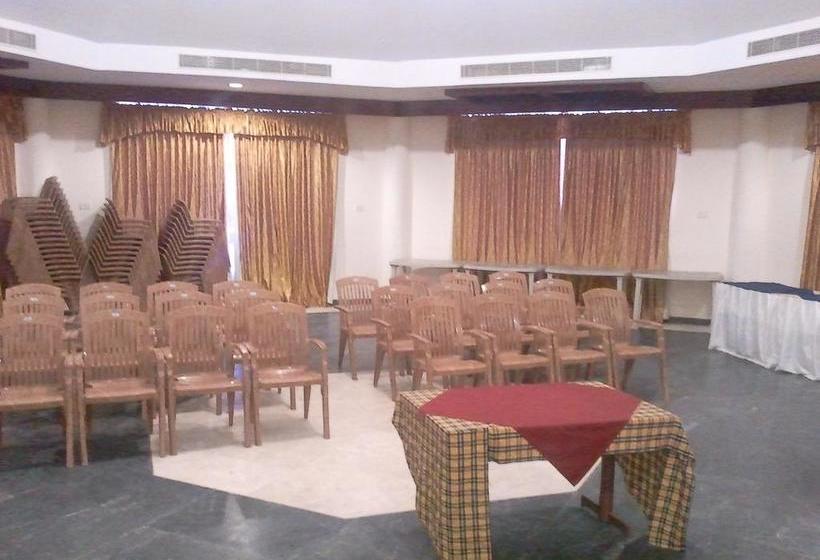 Hotel Kpm Tripenta 19