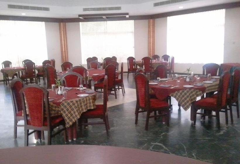 Hotel Kpm Tripenta 7