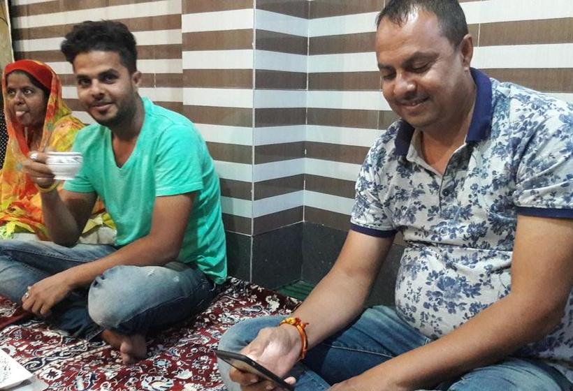 Hotel Al Azizia Srinagar Jammu y Cachemira