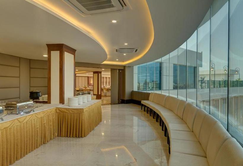 Days Hotel Jalandhar 12