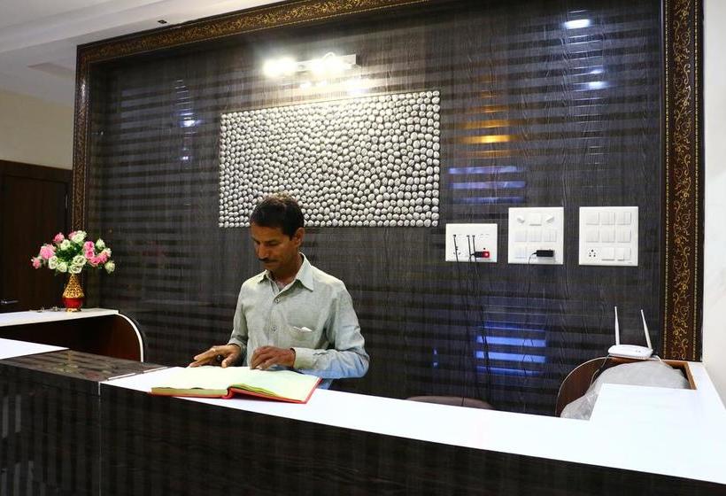 Hotel Paradise Residency 5