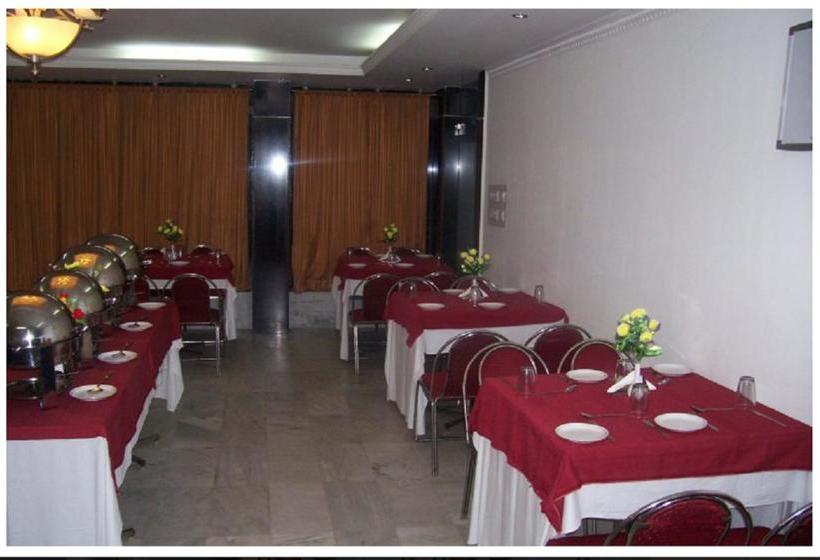 Hotel Laavish 1