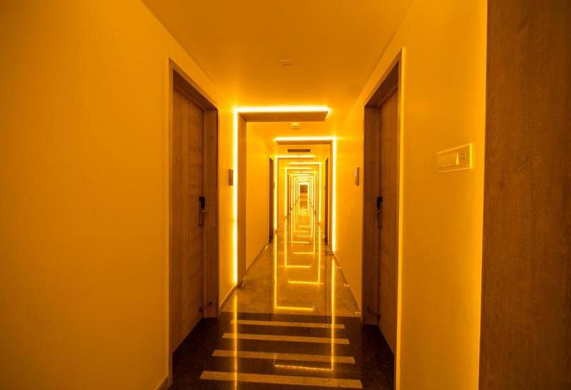 Hotel Radha Prasad 18