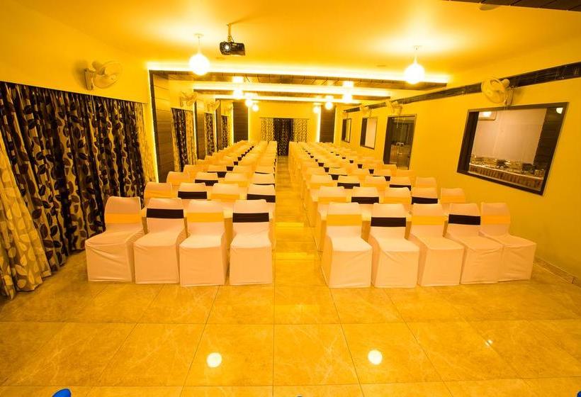 Hotel Radha Prasad 20