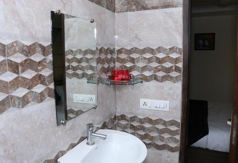 Hotel Skippers Inn 9