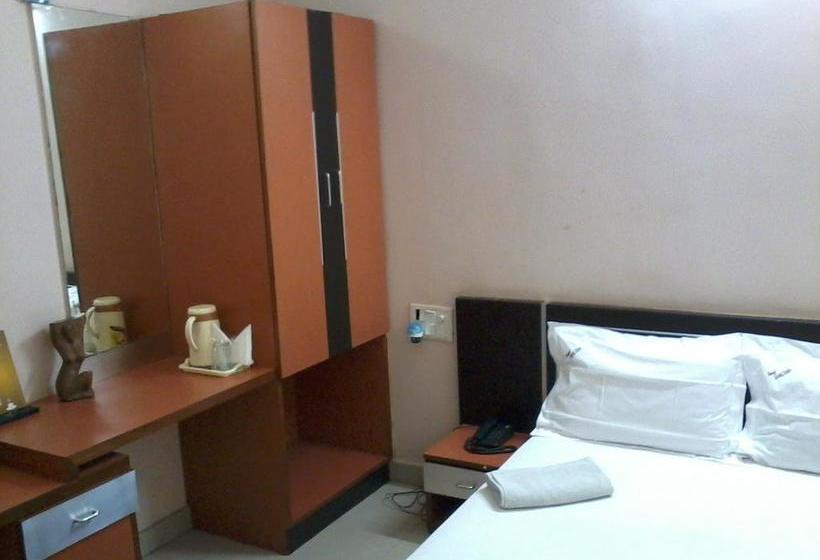 Hotel Gud Stay 5