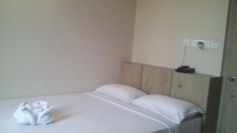 Hotel The Citi Residenci 20