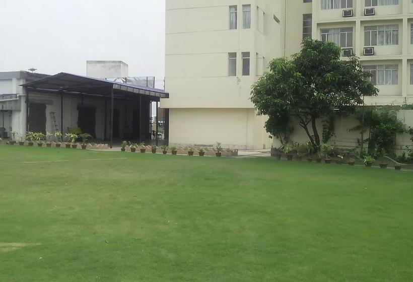 Hotel The Citi Residenci 4