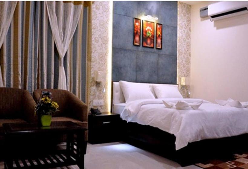 Hotel The Bellevue 13