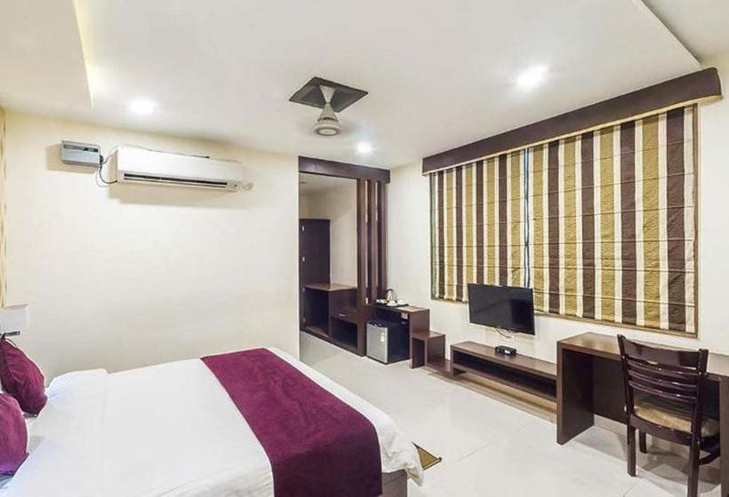 Hotel The Bellevue 8