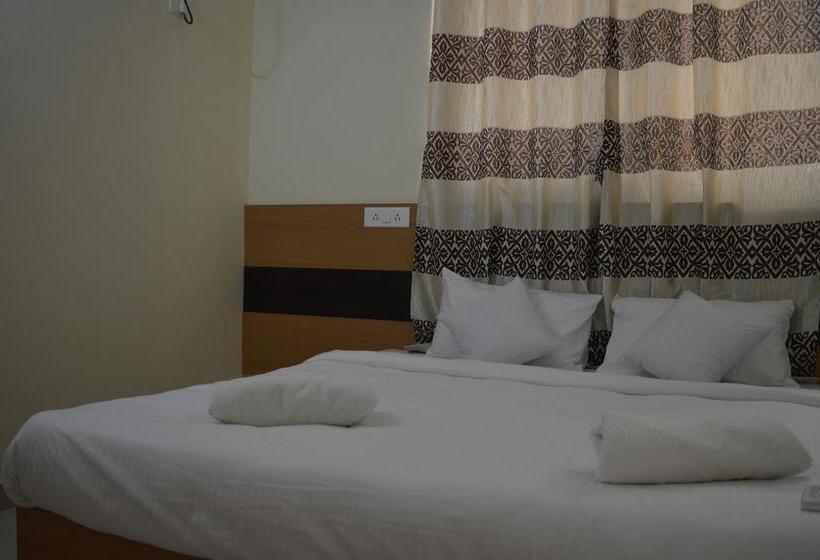 Hotel Serene Nest 20