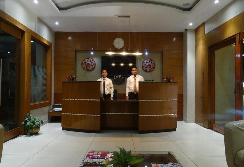 Hotel Rajdhani Regency 11