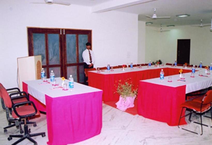 Hotel Madhuvan 11