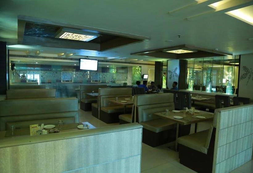 Hotel Swagath Grand A.s. Rao Nagar 10