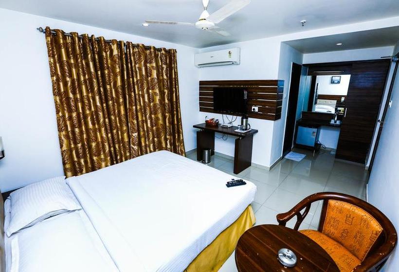 Hotel Swagath Grand A.s. Rao Nagar 3