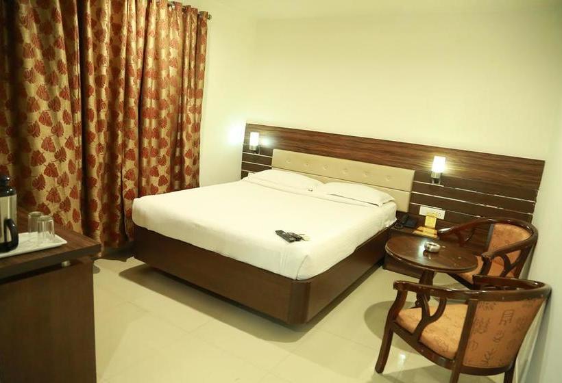 Hotel Swagath Grand A.s. Rao Nagar 4