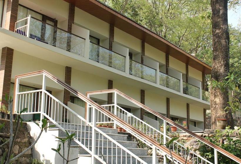 Namami Ganges Resort 14