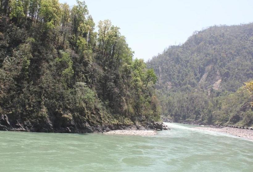 Namami Ganges Resort 9