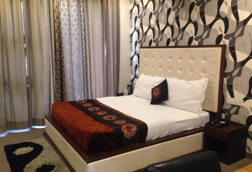 Hotel Whispering Winds 14