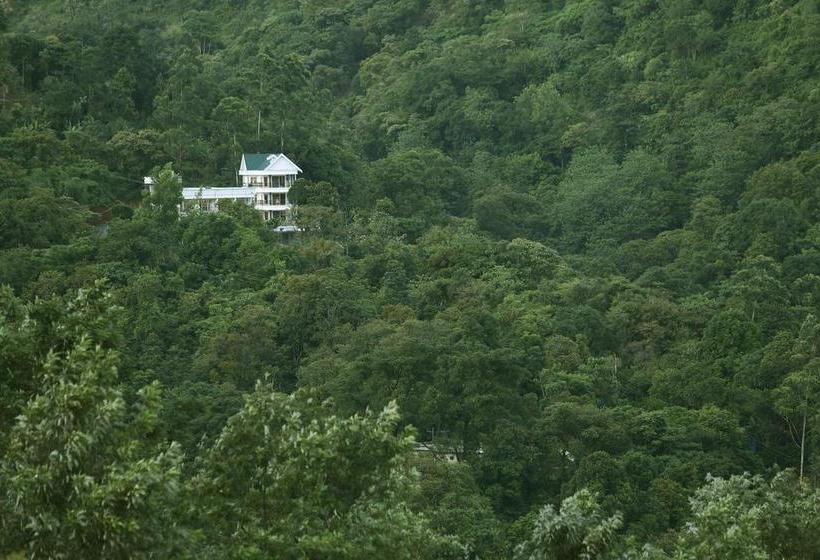 Resort The Heights Munnar 5