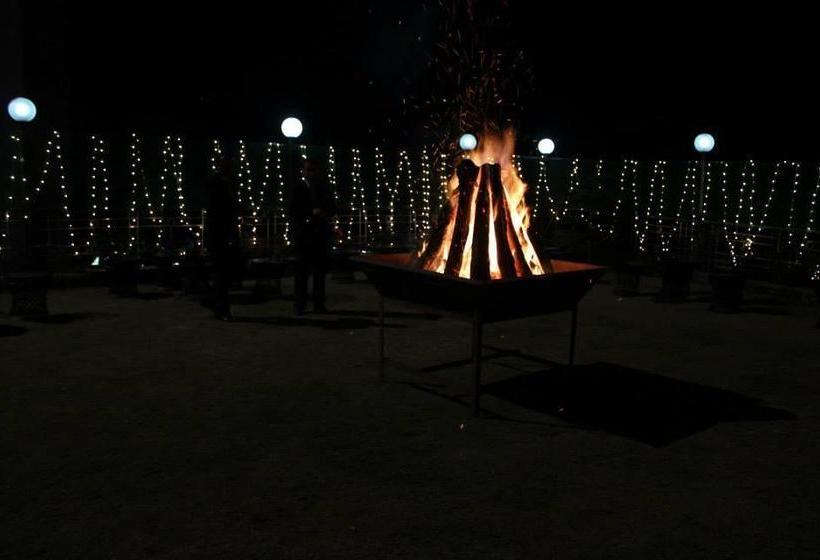 Hotel Chandermukhi Resorts 10