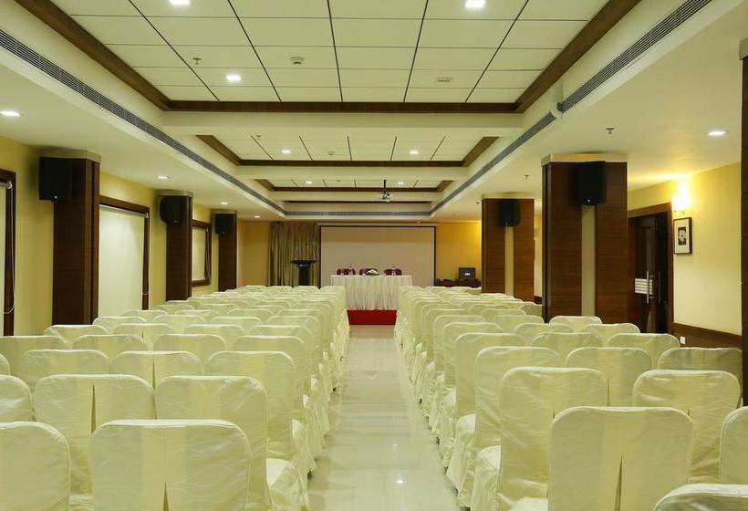 Hotel Moonlit Regency 10