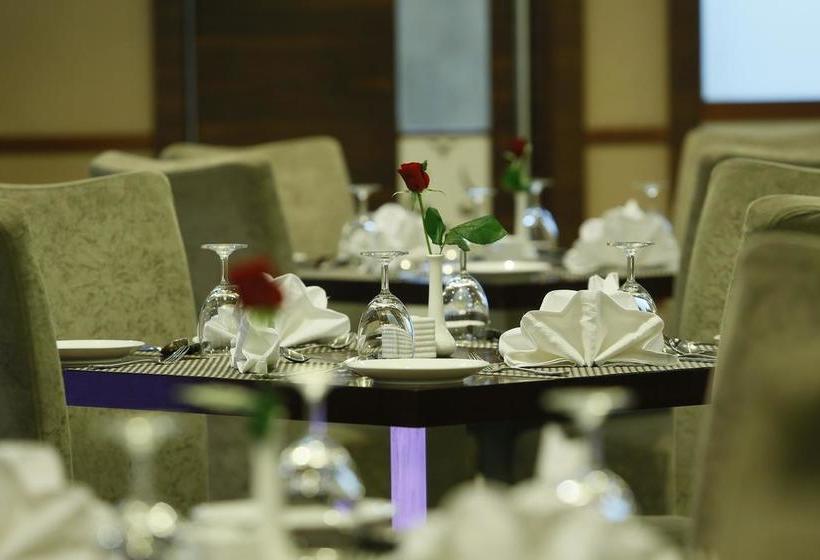 Hotel Moonlit Regency 4