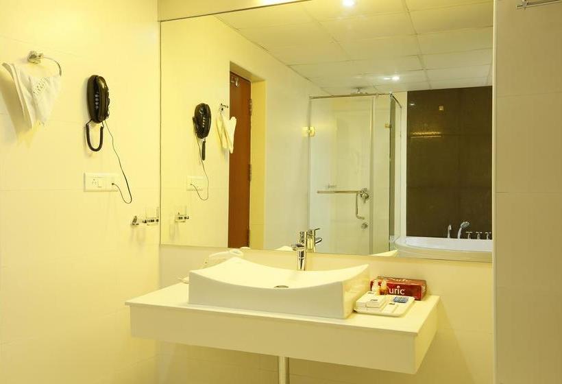 Hotel Moonlit Regency 8