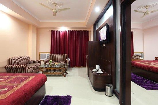 Hotel Jmk International 19