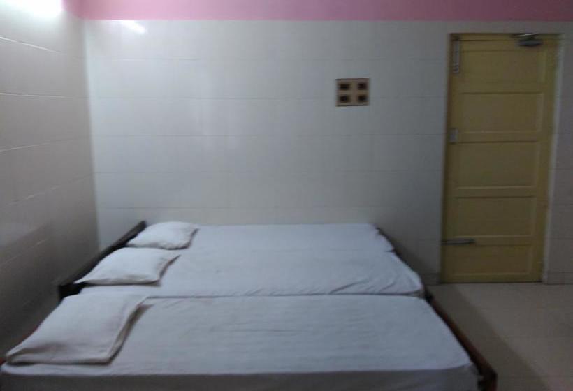 Hotel Ganesh Lodge 15