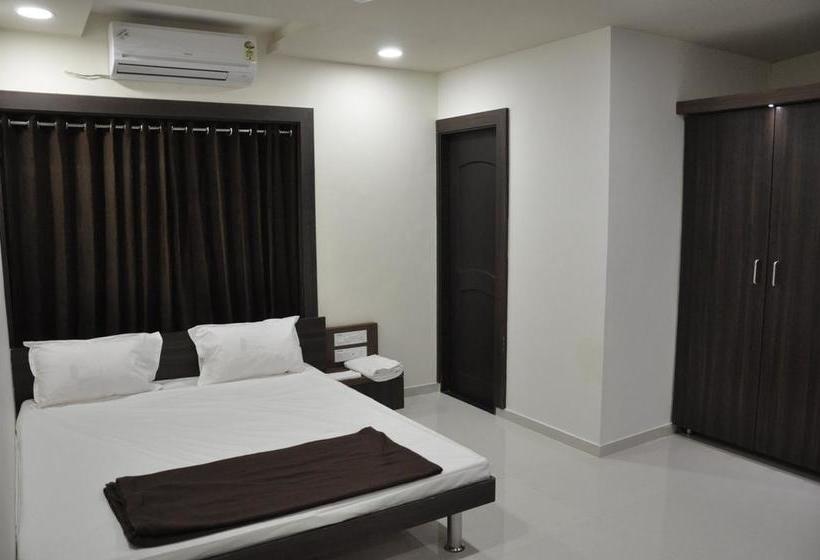 Shivdhara Hotel & Residence 3