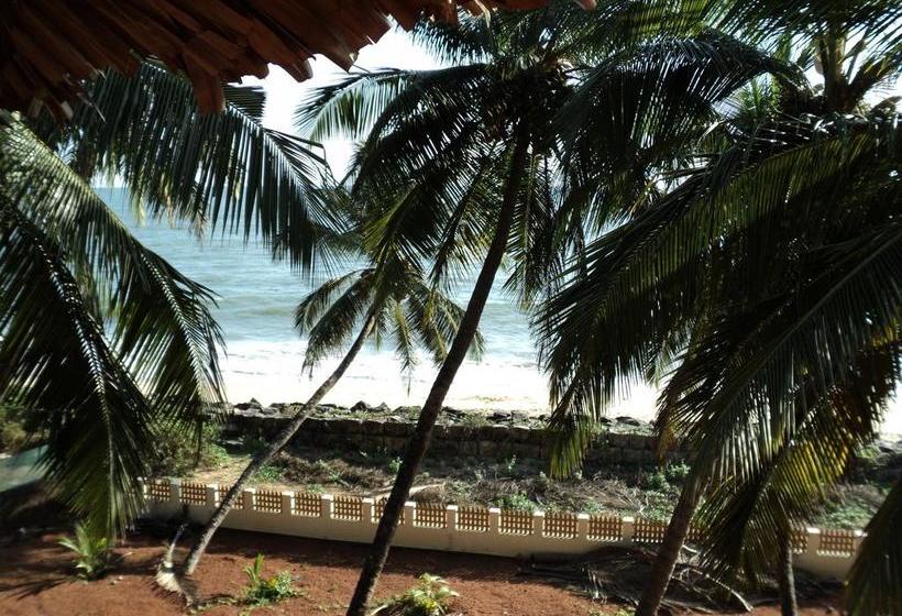 Club 7 Beach Resort 13