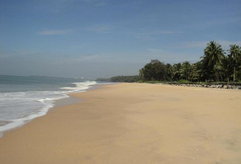 Club 7 Beach Resort 6