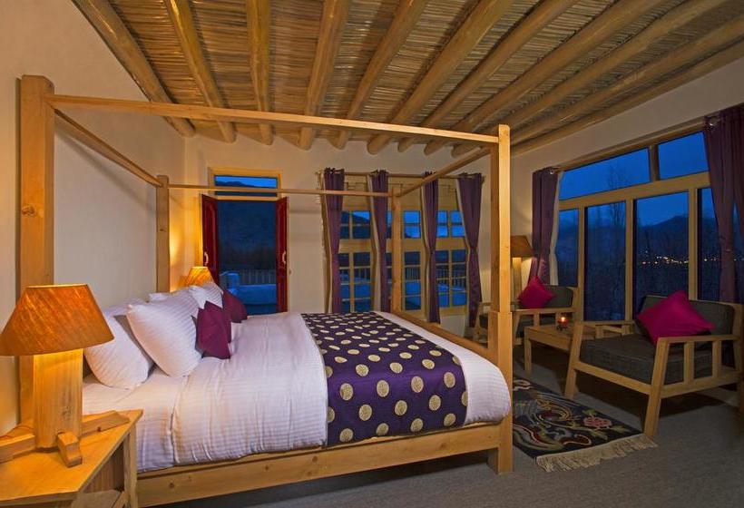 Hotel Woodyvu Stok House Jammu y Cachemira