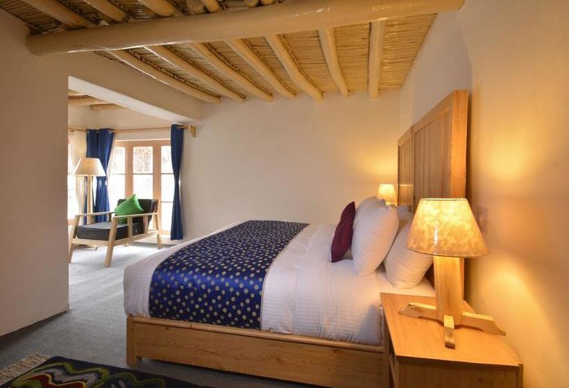 Hotel Woodyvu Stok House 18